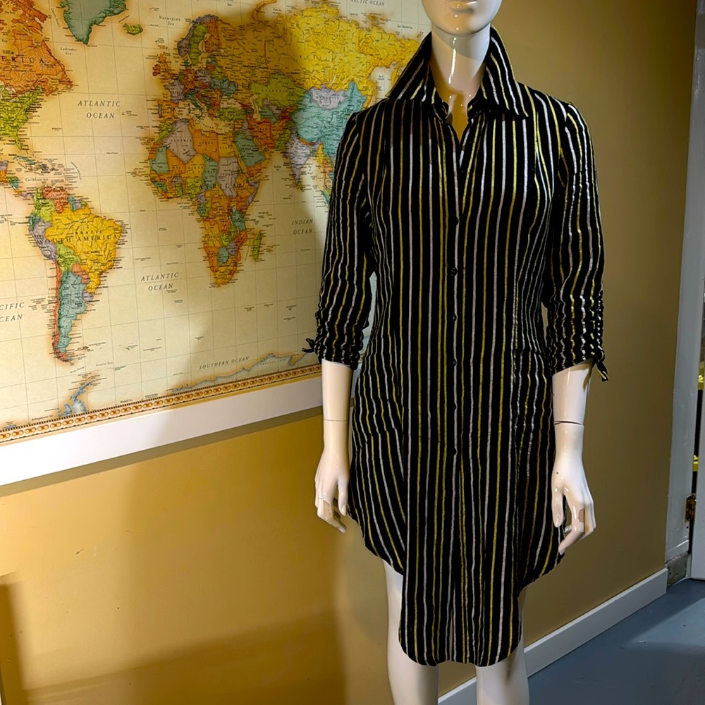 Simon Chang linen blend shirt dress/long blouse (sz 8). Black w/stripes